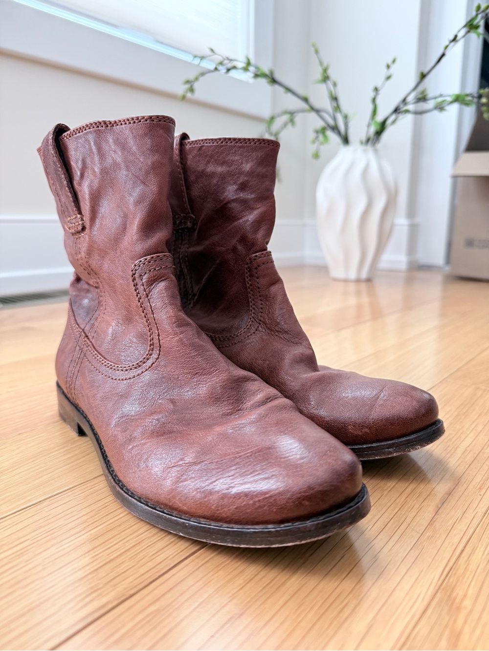 Vintage Frye Veronica Shortie leather ankle boots in a rich cognac brown